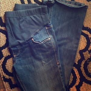 Maternity jeans🤰Small